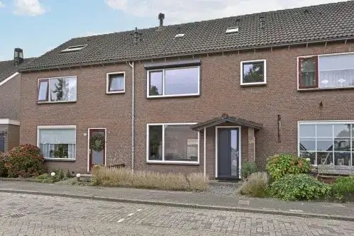 Tussenwoning te koop: Lijsterstraat 10, Woerdense Verlaat Woerdense Verlaat