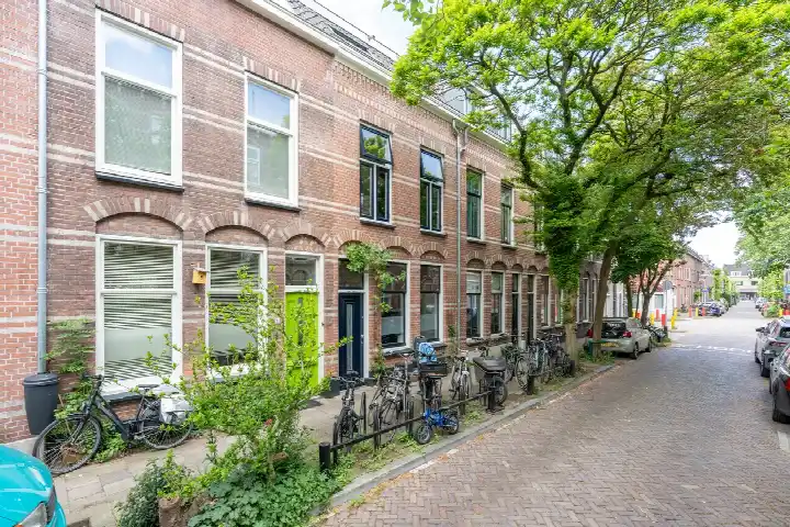 Tussenwoning te koop: Lijsterstraat 36, Vogelenbuurt Utrecht