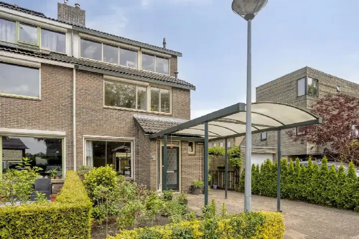 Hoekwoning te koop: Lijsterweg 2, Wapenveld Wapenveld