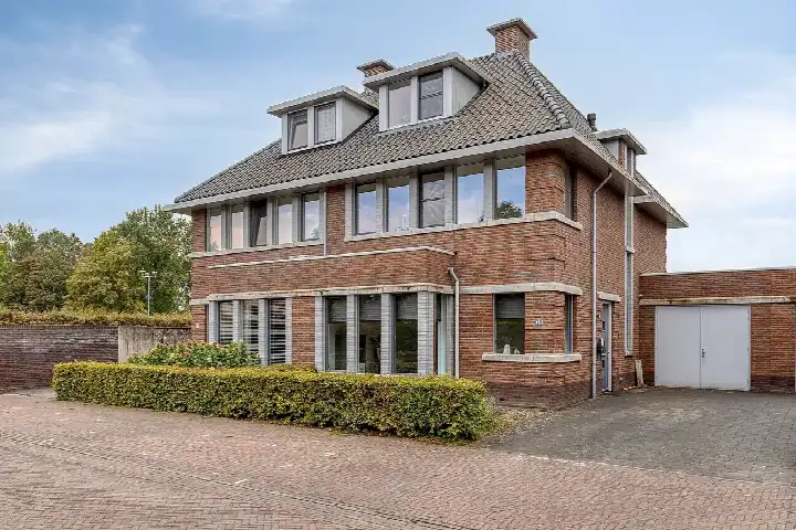 Terraced house for sale: Lindehof 28, Zwanenbeemd Helmond