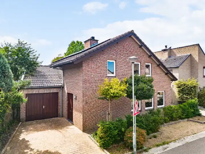 Vrijstaande woning te koop: Lindendriesstraat 39, Meers Elsloo