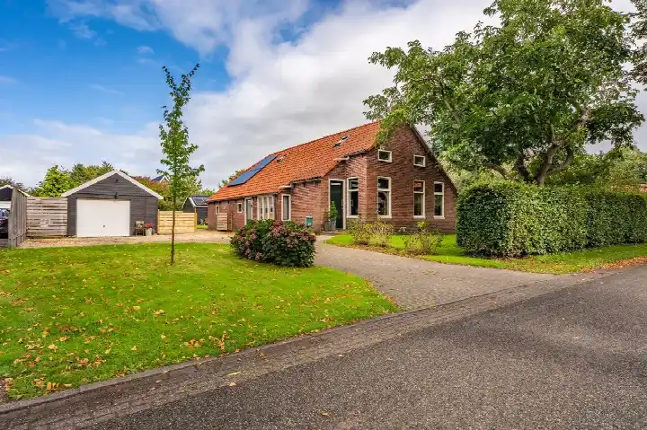 Detached house for sale: Lindenlaan 27, Bellingwolde Bellingwolde