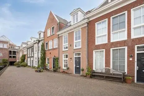 Terraced house for sale: Lindt 6, De Veste Helmond