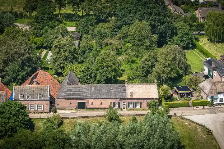 Vrijstaande woning te koop: Lingedijk 110, Acquoy Acquoy