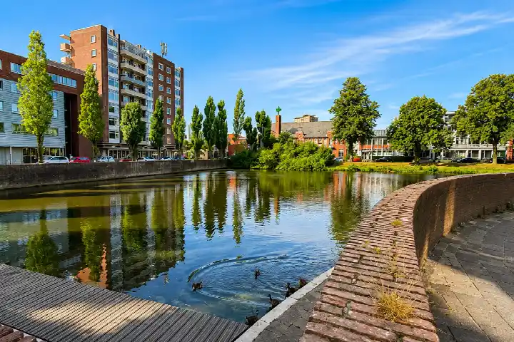 Appartement te koop: Linnaeusplein 40, Gorechtbuurt Groningen