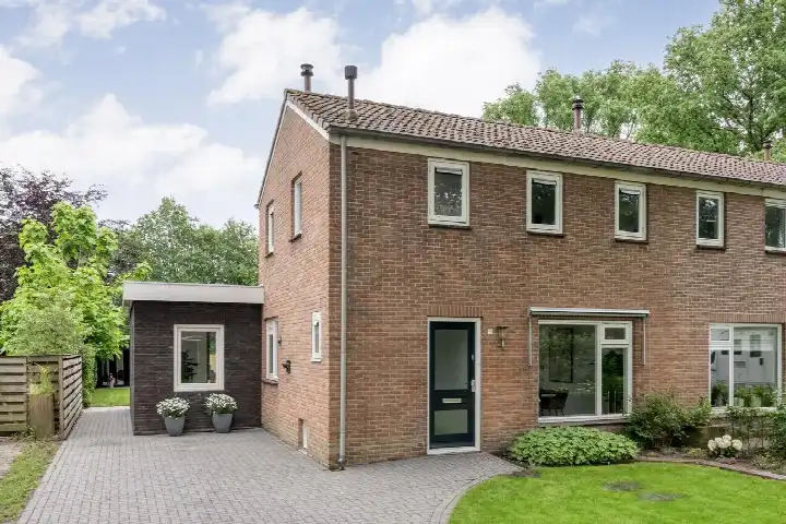 Twee-onder-één-kap te koop: Linthorst Homanstraat 48, Wilhelminaoord Wilhelminaoord
