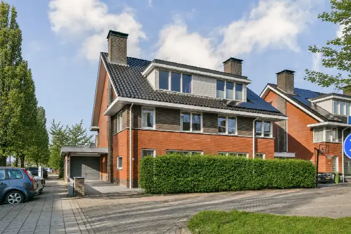 Hoekwoning te koop: Liparishof 1, Badhoevedorp Noordwest Badhoevedorp