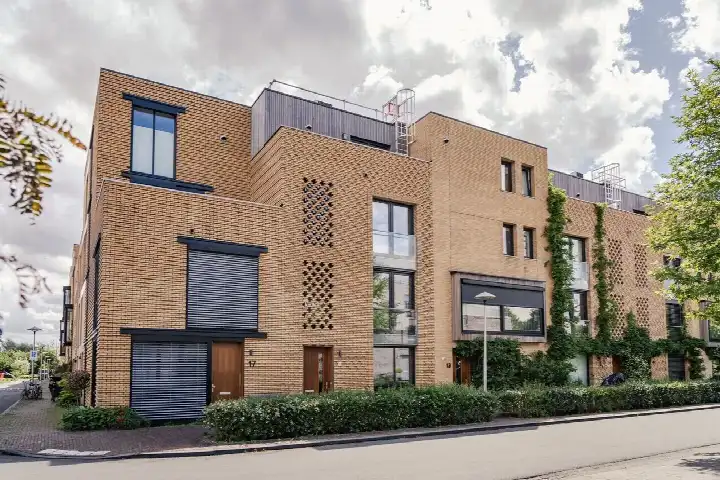 Tussenwoning te koop: Lippizanerstraat 15, Voordorp en Voorveldsepolder Utrecht