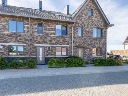 Terraced house for sale: Lisdodde 3, Roelofarendsveen Roelofarendsveen