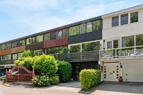 Tussenwoning te koop: Liszthof 17, Componistenbuurt-Noord Alphen Aan Den Rijn
