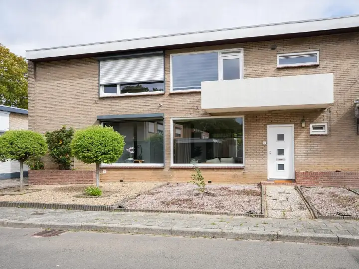 Tussenwoning te koop: Lisztstraat 14, Geleen-Zuid Geleen
