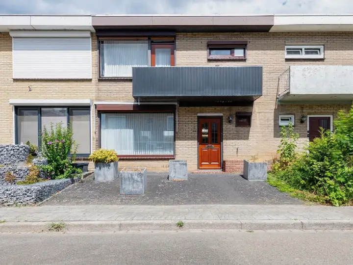 Tussenwoning te koop: Lisztstraat 6, Geleen-Zuid Geleen