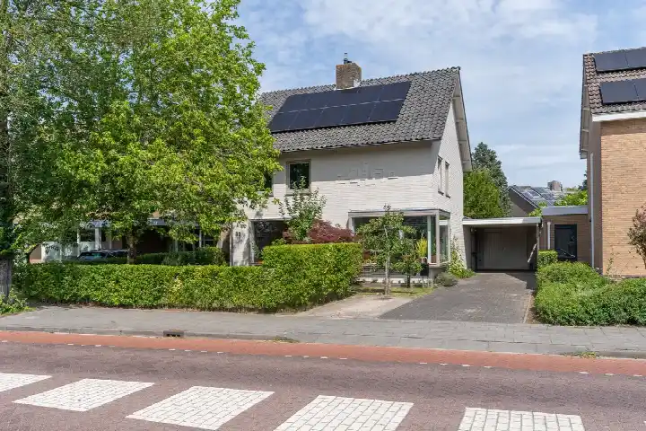 Twee-onder-één-kap te koop: Litserstraat 50, Den Dungen Den Dungen