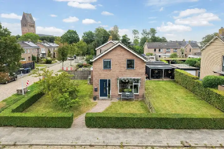 Vrijstaande woning te koop: Ljurkstrjitte 25, Stiens Stiens
