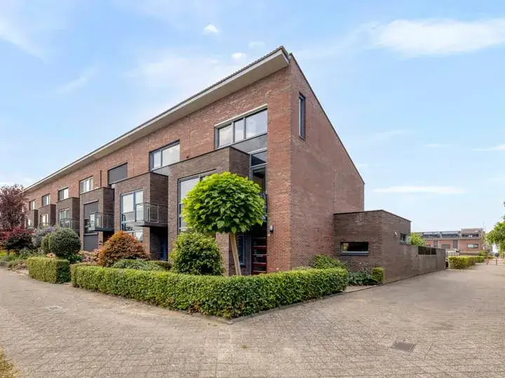 Hoekwoning te koop: Lochemseberg 21, Veldhuizen De Meern