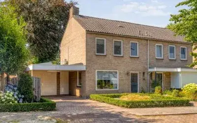 Twee-onder-één-kap te koop: Lochtersweg 16, Nijverdal Oost Nijverdal