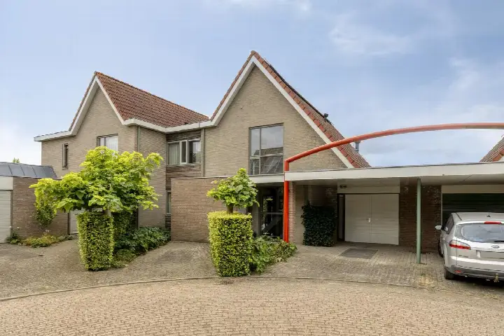 Tussenwoning te koop: Loeffenstraat 40, Ooij Ooij
