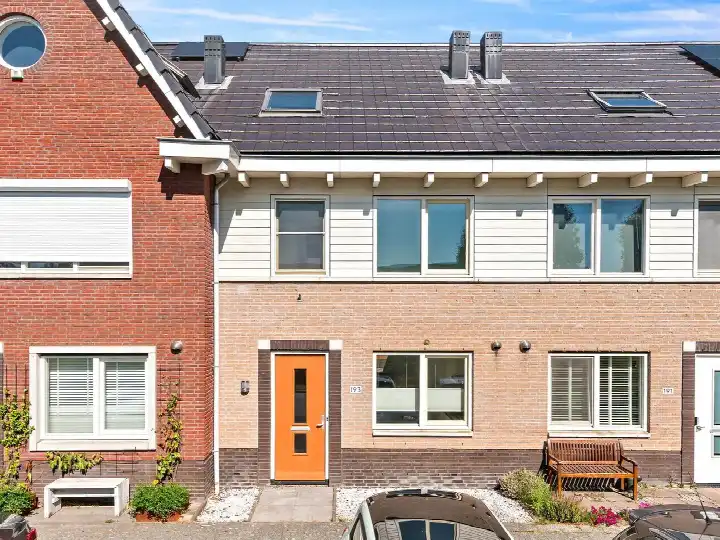 Tussenwoning te koop: Lofoten 193, Oosterheem-Zuid-West Zoetermeer