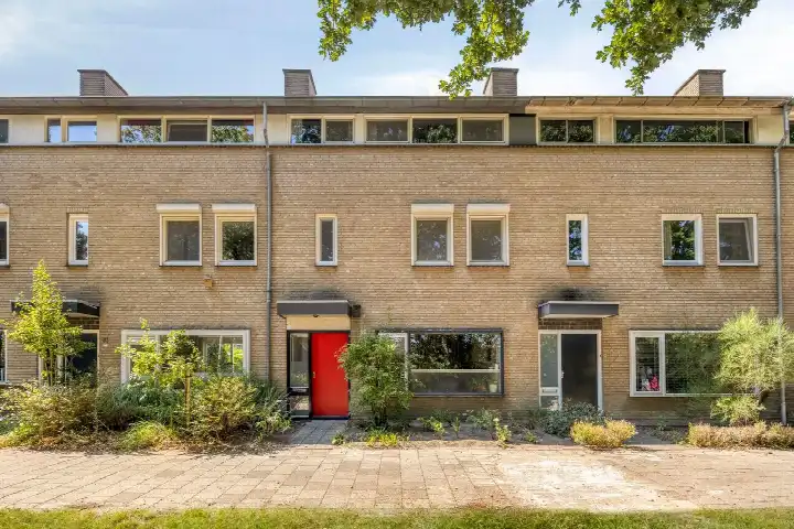 Tussenwoning te koop: Lokert 33, Heesterakker Eindhoven