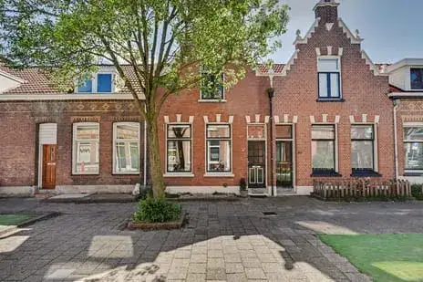 Terraced house for sale: Lombokstraat 17, Indische Buurt-Zuid Dordrecht
