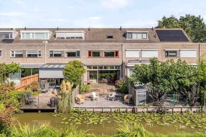 Tussenwoning te koop: Londenlaan 5, Snel en Polanen Woerden