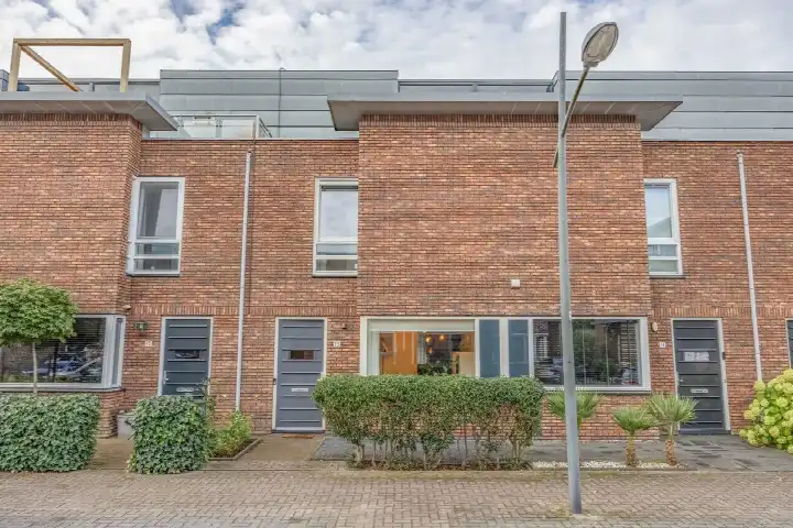 Terraced house for sale: Loodgieter 13, Waterrijk West Assendelft