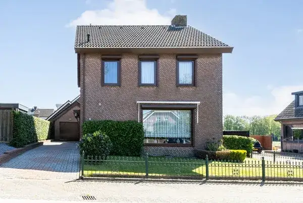 Vrijstaande woning te koop: Looipad 11, Ossendrecht Ossendrecht