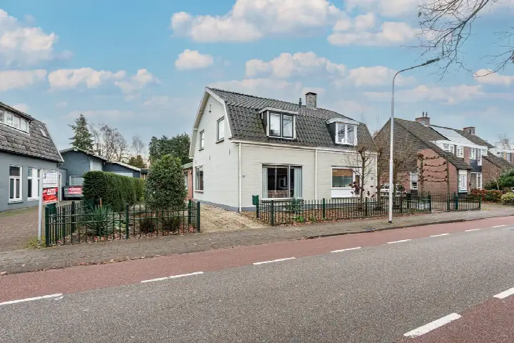 Twee-onder-één-kap te koop: Loolaan 56, Driebergen-Noordwest Driebergen-Rijsenburg