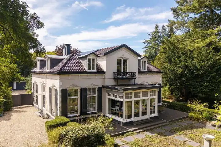 Vrijstaande woning te koop: Loolaan 73, Spainkbos Apeldoorn