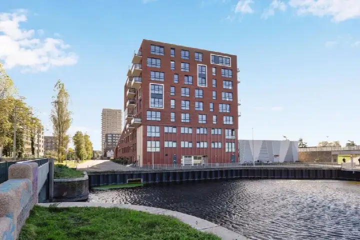 Appartement te huur: Loosduinseweg 243, Rond de Energiecentrale 'S-Gravenhage