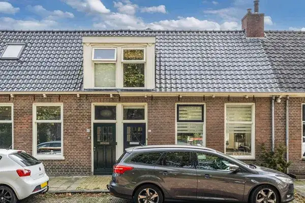 Tussenwoning te koop: Looxmastraat 40, Noordoosthoek Sneek