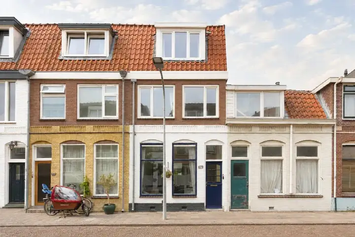 Tussenwoning te koop: Lotterstraat 19, De Goede Hoop Haarlem