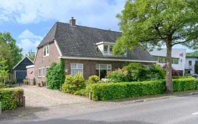Twee-onder-één-kap te koop: Loubergweg 18, Eerbeek Zuid Eerbeek