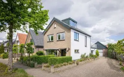 Detached house for sale: Loudonstraat 29, Staatsliedenkwartier Apeldoorn