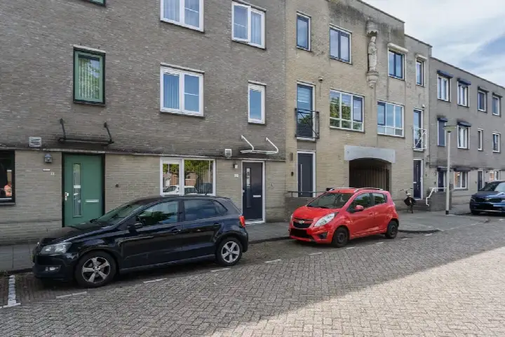Terraced house for sale: Lourdesplein 12A, Het Fort Bergen Op Zoom