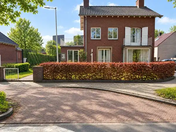 Vrijstaande woning te koop: Lourdesstraat 2A, Hoevenseweg Tilburg