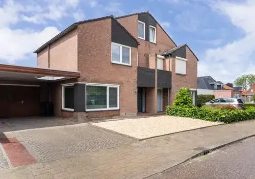 Tussenwoning te koop: Loverstraat 39, Nederweert Nederweert