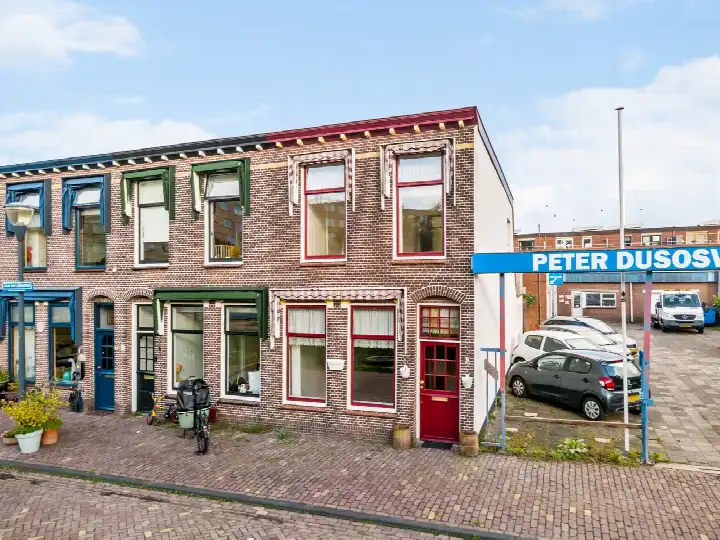 Hoekwoning te koop: Lucas van Leijdenstraat 8, Groenoord Leiden