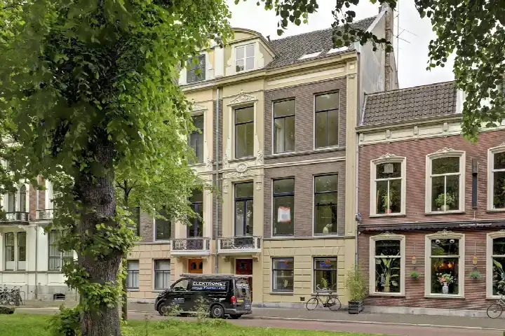 Appartement te koop: Lucasbolwerk 18A, Nobelstraat en omgeving Utrecht