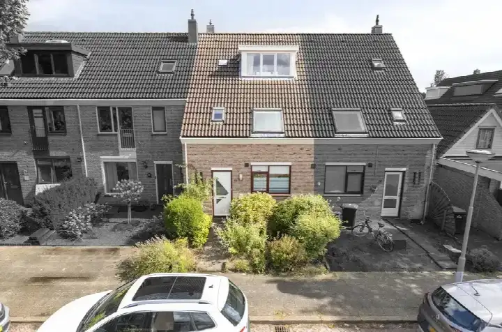 Terraced house for sale: Lunenburg 27, Hoogdorp Heemskerk