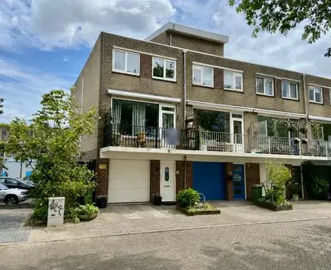 Hoekwoning te koop: Lunette 21, Binnenstad-Grave Grave