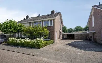 Twee-onder-één-kap te koop: Lupinestraat 36, Eviestraat-Vlasstraat e.o. Riethoven