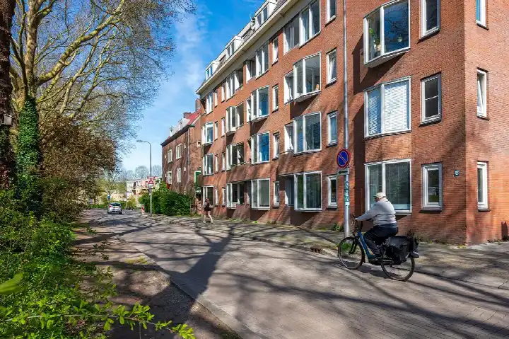 Appartement te koop: M.A. de Ruyterstraat 4, Zeeheldenbuurt, Hengeveldstraat en omgeving Utrecht