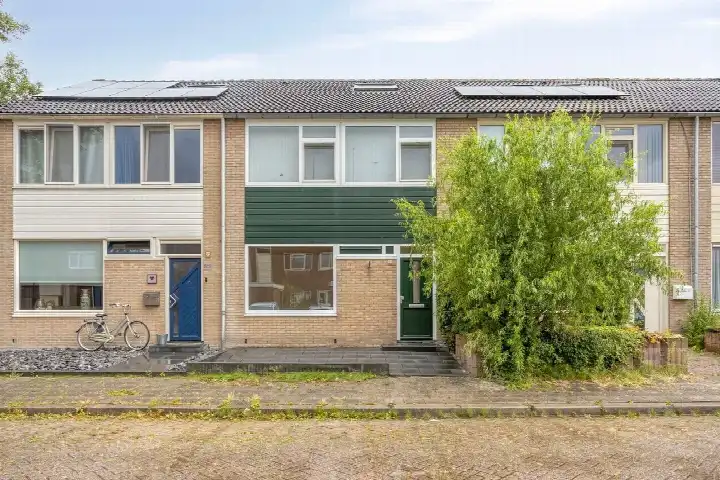 Tussenwoning te koop: Maagdepalm 80, Aldlân-Oost Leeuwarden