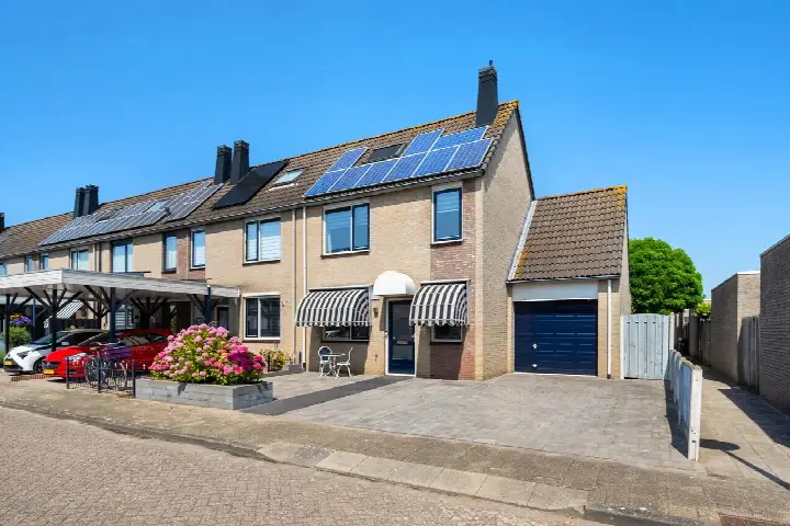 Hoekwoning te koop: Maarten Trompstraat 30, Kruis Hoeffe Hellevoetsluis