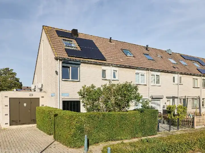 Tussenwoning te koop: Maaspad 16, Waterwijk Zuid Almere
