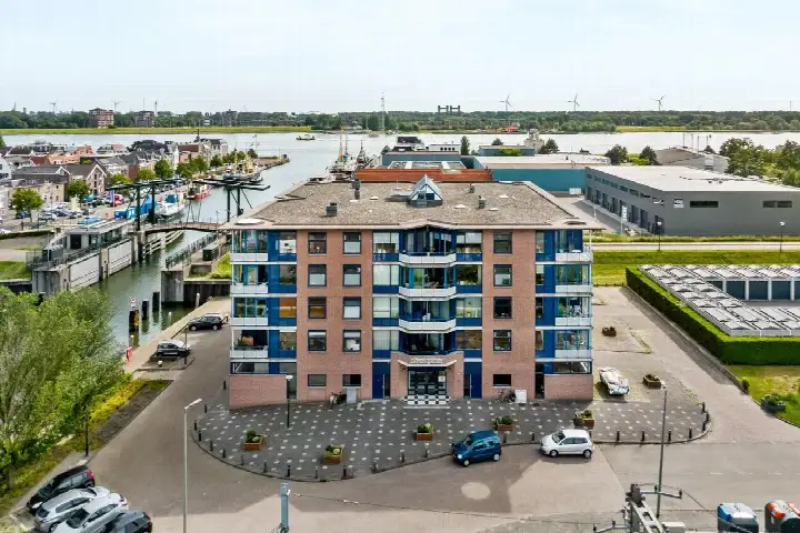 Appartement te koop: Maasweg 29, Nieuwe waterweg Maassluis