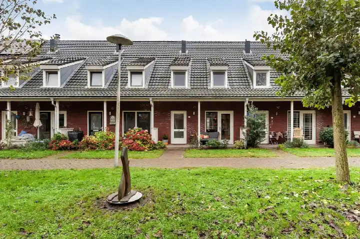 Tussenwoning te koop: Madameperenlaan 64, Vleuterweide-Zuid Vleuten