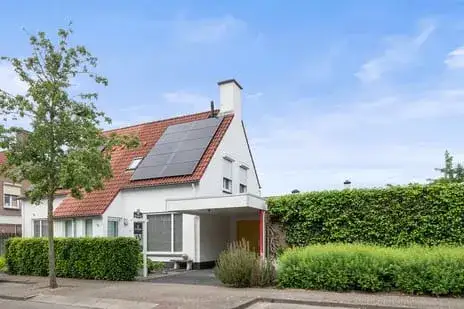 Twee-onder-één-kap te koop: Madeliefstraat 2, De Vughtse Hoeven Vught