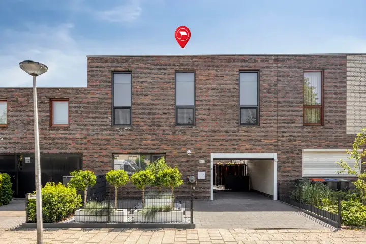 Tussenwoning te koop: Maïsberg 15, Weihoek-Oost Roosendaal